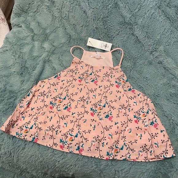 francesca’s pink floral 2 piece set - Picture 2 of 4